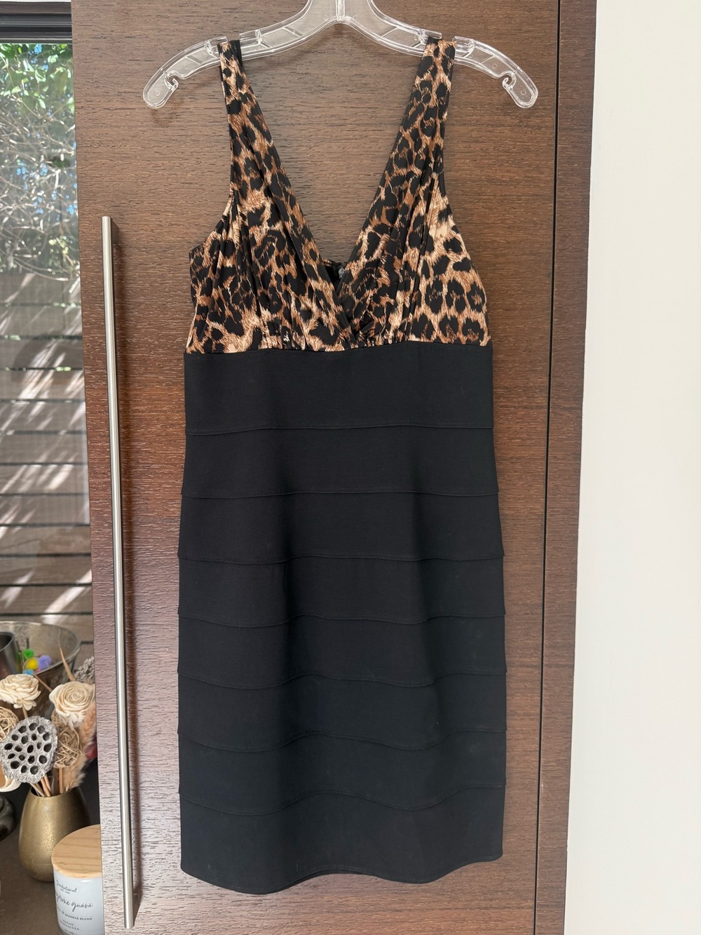 Maria Blanco Nero Leopard Print & Black V-Neck Bodycon bandage dress sz Med